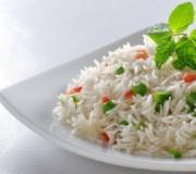 Ориз, пиле, зеленчуци - диета, настроена за борба за хармония